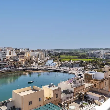 Sea View With Terrace In Apartment